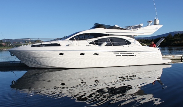 AZIMUT 46