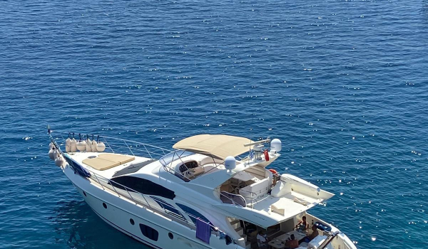 Azimut 62E